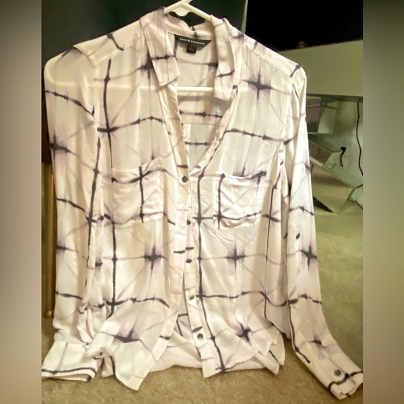 Rock & Republic Tops - White and Purple Dye Button Collar Shirt